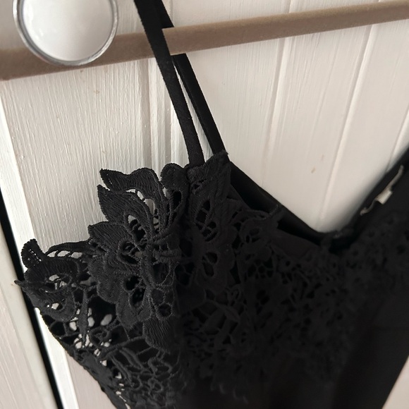 Charlotte Russe Black Lace Detail Dress with Straps and Back Slit, EXCELLENT UC - Picture 6 of 11